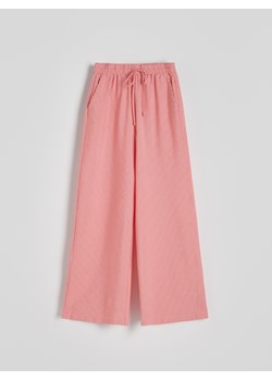 Reserved - Szerokie spodnie w stylu piżamowym - czerwony ze sklepu Reserved w kategorii Spodnie damskie - zdjęcie 174004040