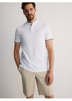 Reserved - Koszulka polo regular ze stójką - biały ze sklepu Reserved w kategorii T-shirty męskie - zdjęcie 174004382