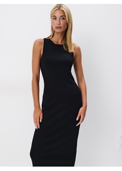 Mohito - Dopasowana czarna sukienka midi - czarny ze sklepu Mohito w kategorii Sukienki - zdjęcie 174005471