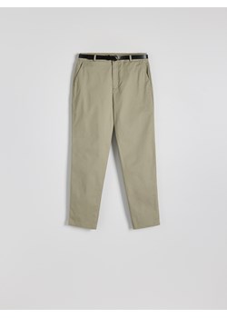 Reserved - Spodnie chino z paskiem - jasnozielony ze sklepu Reserved w kategorii Spodnie damskie - zdjęcie 174005880