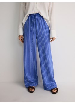 Reserved - Spodnie z wiskozą - niebieski ze sklepu Reserved w kategorii Spodnie damskie - zdjęcie 174007261