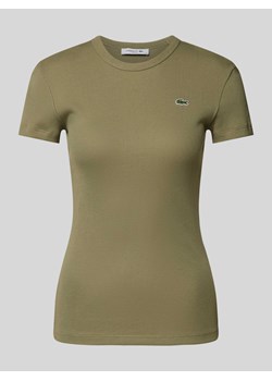 T-shirt o kroju slim fit z naszywką z logo ze sklepu Peek&Cloppenburg  w kategorii Bluzki damskie - zdjęcie 174018980
