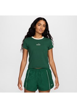 Damski dopasowany T-shirt o skróconym kroju Nike Sportswear Chill Knit - Zieleń ze sklepu Nike poland w kategorii Bluzki damskie - zdjęcie 174019724