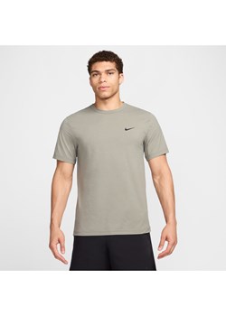 Męska uniwersalna koszulka z krótkim rękawem Dri-FIT UV Nike Hyverse - Szary ze sklepu Nike poland w kategorii T-shirty męskie - zdjęcie 174019870