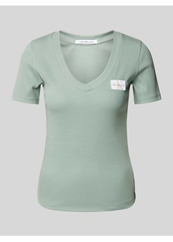 T-shirt z naszywką z logo ze sklepu Peek&Cloppenburg  w kategorii Bluzki damskie - zdjęcie 174037562