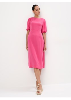 Mohito - Różowa sukienka midi z bufiastymi rękawami - różowy ze sklepu Mohito w kategorii Sukienki - zdjęcie 174043793
