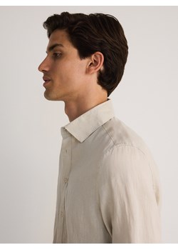 Reserved - Lniana koszula regular fit - beżowy ze sklepu Reserved w kategorii Koszule męskie - zdjęcie 174046700