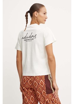 adidas t-shirt bawełniany Brand Love damski kolor beżowy IX3763 ze sklepu ANSWEAR.com w kategorii Bluzki damskie - zdjęcie 174051633