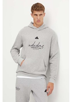 adidas bluza bawełniana Brand Love męska kolor szary z kapturem z nadrukiem IX1316 ze sklepu ANSWEAR.com w kategorii Bluzy męskie - zdjęcie 174062854