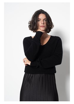 AUTHENTIC CASHMERE Kaszmirowy sweter "Giusalet" w kolorze czarnym ze sklepu Limango Polska w kategorii Swetry damskie - zdjęcie 174066721
