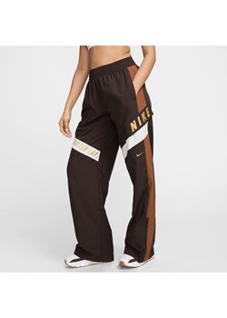 Damskie spodnie z wysokim stanem Nike Sportswear - Brązowy ze sklepu Nike poland w kategorii Spodnie damskie - zdjęcie 174073342