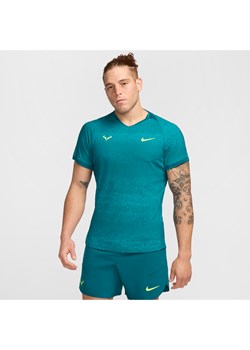 Męska koszulka tenisowa z krótkim rękawem Dri-FIT ADV Rafa - Zieleń ze sklepu Nike poland w kategorii T-shirty męskie - zdjęcie 174073434