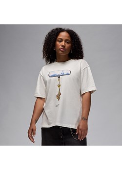 Damski T-shirt o fasonie typu girlfriend Jordan - Biel ze sklepu Nike poland w kategorii Bluzki damskie - zdjęcie 174073521