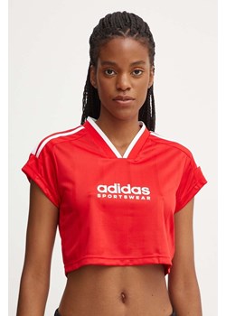 adidas t-shirt Tiro damski kolor czerwony IZ2084 ze sklepu ANSWEAR.com w kategorii Bluzki damskie - zdjęcie 174083603