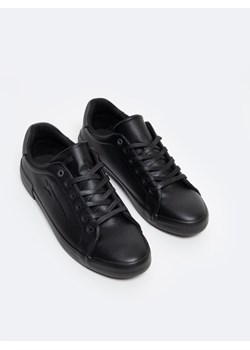 Sneakersy męskie ze skóry ekologicznej czarne OO174019 906 ze sklepu Big Star w kategorii Trampki męskie - zdjęcie 174086482