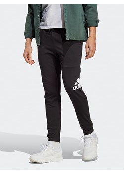 adidas Spodnie dresowe &quot;Essentials&quot; w kolorze czarnym ze sklepu Limango Polska w kategorii Spodnie męskie - zdjęcie 174095344