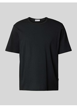 T-shirt o pudełkowym kroju Essentials ze sklepu Peek&Cloppenburg  w kategorii T-shirty męskie - zdjęcie 174101884