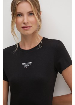 Tommy Jeans t-shirt damski kolor czarny DW0DW18397 ze sklepu ANSWEAR.com w kategorii Bluzki damskie - zdjęcie 174130431