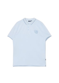 Cropp - Błękitna koszulka polo - błękitny ze sklepu Cropp w kategorii T-shirty męskie - zdjęcie 174137951