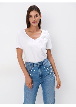 Mohito - Bawełniany t-shirt z ozdobnymi elementami - biały ze sklepu Mohito w kategorii Bluzki damskie - zdjęcie 174151531