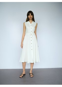 Reserved - Koszulowa sukienka midi z odkrytymi ramionami - złamana biel ze sklepu Reserved w kategorii Sukienki - zdjęcie 174155372