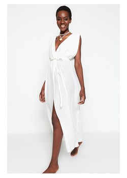 trendyol Sukienka w kolorze białym ze sklepu Limango Polska w kategorii Sukienki - zdjęcie 174158952