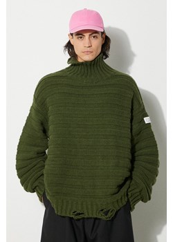 MM6 Maison Margiela sweter wełniany kolor zielony ciepły z golferm SH0HA0004.M13040 ze sklepu PRM w kategorii Swetry męskie - zdjęcie 174160874