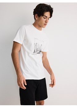Reserved - T-shirt regular z nadrukiem - biały ze sklepu Reserved w kategorii T-shirty męskie - zdjęcie 174164291