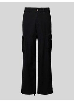 Spodnie cargo z prostą nogawką i naszywką z logo ze sklepu Peek&Cloppenburg  w kategorii Spodnie męskie - zdjęcie 174174204