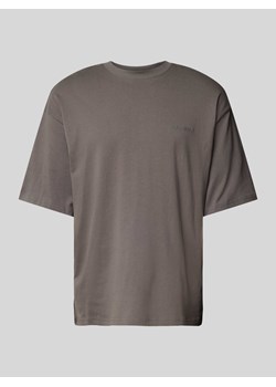 T-shirt z nadrukiem z logo ze sklepu Peek&Cloppenburg  w kategorii T-shirty męskie - zdjęcie 174174400