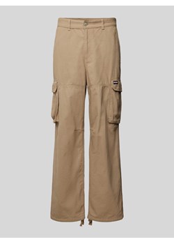 Spodnie cargo z prostą nogawką i naszywką z logo ze sklepu Peek&Cloppenburg  w kategorii Spodnie męskie - zdjęcie 174174612