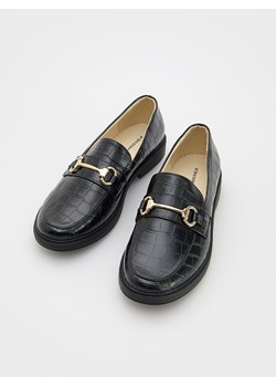 Reserved - Loafersy z ozdobną klamrą - czarny ze sklepu Reserved w kategorii Półbuty dziecięce - zdjęcie 174180011
