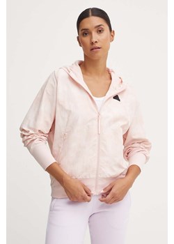 adidas kurtka ZNE damska kolor różowy przejściowa oversize IW7735 ze sklepu ANSWEAR.com w kategorii Kurtki damskie - zdjęcie 174281944