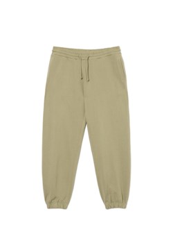 Cropp - Oliwkowe dresowe joggery comfort - zielony ze sklepu Cropp w kategorii Spodnie męskie - zdjęcie 174289530