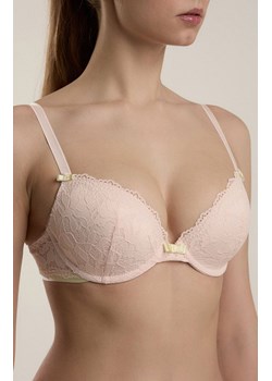 Koronkowy biustonosz push-up janoróżowy Nymphe TB1090, Kolor jasnoróżowy, Rozmiar 70C, Conte ze sklepu Intymna w kategorii Biustonosze - zdjęcie 174299014