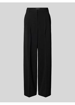 Spodnie materiałowe z szeroką nogawką i kieszeniami z tyłu ze sklepu Peek&Cloppenburg  w kategorii Spodnie damskie - zdjęcie 174371742