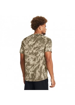 Męska koszulka treningowa Under Armour UA Tech Abc Camo Ss - brązowa ze sklepu Sportstylestory.com w kategorii T-shirty męskie - zdjęcie 174388014