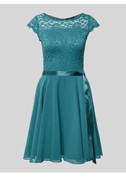 Sukienka koktajlowa z taśmą w talii ze sklepu Peek&Cloppenburg  w kategorii Sukienki - zdjęcie 174549303
