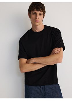 Reserved - T-shirt boxy z merceryzowanej bawełny - czarny ze sklepu Reserved w kategorii T-shirty męskie - zdjęcie 174554642