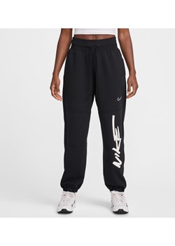 Damskie spodnie z dzianiny dresowej o kroju oversize ze średnim stanem Nike Sportswear Breaking - Czerń ze sklepu Nike poland w kategorii Spodnie damskie - zdjęcie 174557302