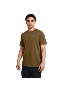 Męski t-shirt z nadrukiem Under Armour UA Hw Lc Patch SS - brązowy ze sklepu Sportstylestory.com w kategorii T-shirty męskie - zdjęcie 174562252