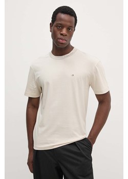 Calvin Klein t-shirt bawełniany męski kolor beżowy gładki K10K114091 ze sklepu ANSWEAR.com w kategorii T-shirty męskie - zdjęcie 174579361