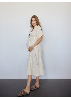 Reserved - Sukienka midi z bawełnianego muślinu - kremowy ze sklepu Reserved w kategorii Sukienki - zdjęcie 174586334