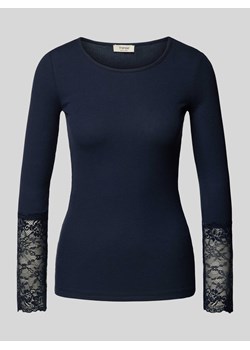 Bluzka z długim rękawem i obszyciem z koronki model ‘hizamond’ ze sklepu Peek&Cloppenburg  w kategorii Bluzki damskie - zdjęcie 174605173