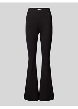 Legginsy o luźnym kroju z detalem z logo model ‘SCULPTED MILANO’ ze sklepu Peek&Cloppenburg  w kategorii Spodnie damskie - zdjęcie 174621200