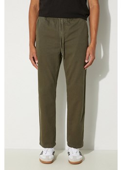 Carhartt WIP spodnie bawełniane Flint Pant kolor zielony I029919.666GD ze sklepu PRM w kategorii Spodnie męskie - zdjęcie 174626920