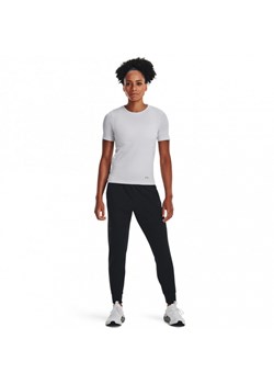 Damskie spodnie treningowe Under Armour UA Unstoppable Jogger - czarne ze sklepu Sportstylestory.com w kategorii Spodnie damskie - zdjęcie 174634353