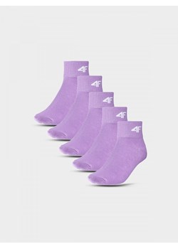 Dziecięce skarpetki (5-pack) 4F 4FJWMM00USOCU295 - fioletowe ze sklepu Sportstylestory.com w kategorii Skarpetki dziecięce - zdjęcie 174652561