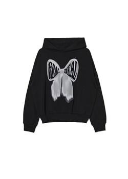 Cropp - Czarna bluza z kapturem i nadrukiem - czarny ze sklepu Cropp w kategorii Bluzy damskie - zdjęcie 174677701
