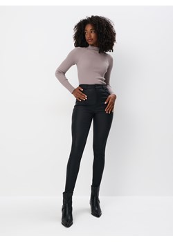 Mohito - Woskowane spodnie skinny - czarny ze sklepu Mohito w kategorii Spodnie damskie - zdjęcie 174677733